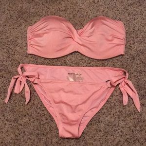 Victoria’s Secret bikini